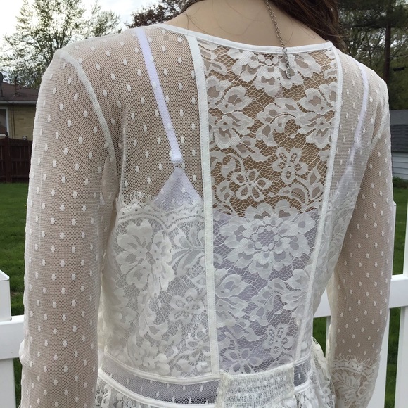 FREE PEOPLE BEAUTIFUL SHEER LACE TOP - Picture 5 of 16